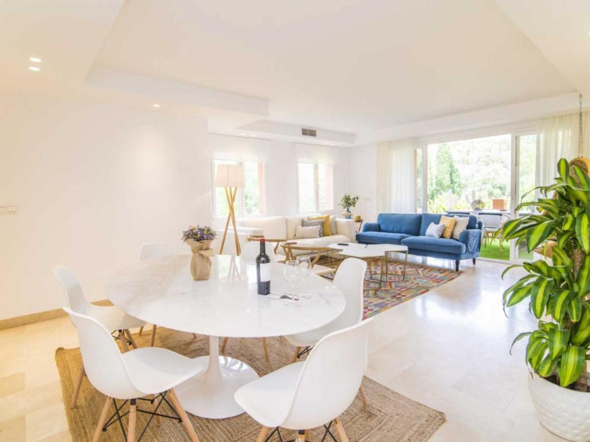 Vacation L Golden Mile Oasis L Family Friendly L Next To The And Puente L 24-7 Security Apartament Marbella